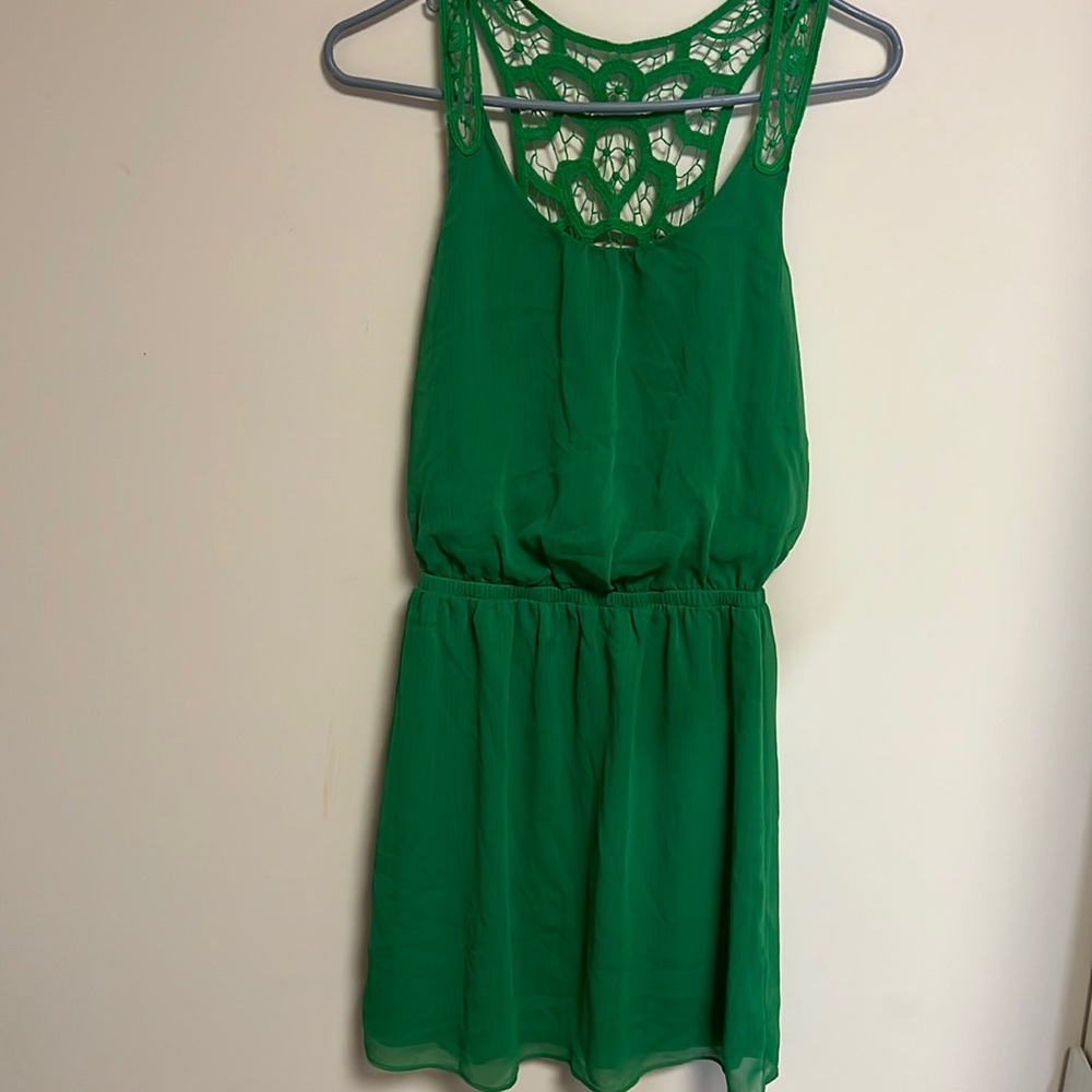 Holiday Dress 👗 Green Express Lace Chiffon Dress NWOT